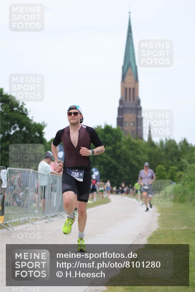 22.06.2025 - Viking Triathlon H.Heesch http://msf.ph/oto/8101280 22.06.2025 15:44:07 Laufen 238 meine-sportfotos.de