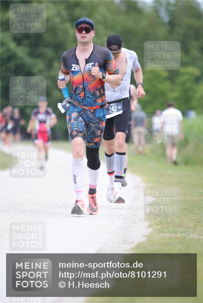 22.06.2025 - Viking Triathlon H.Heesch http://msf.ph/oto/8101291 22.06.2025 13:35:35 Laufen 242, 355 meine-sportfotos.de