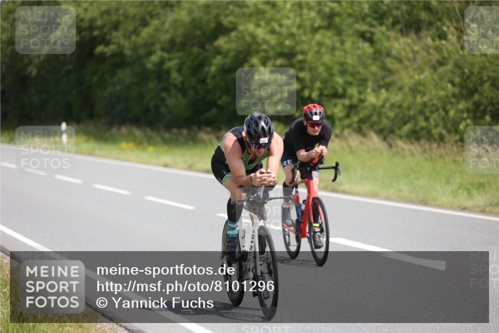 22.06.2025 - Viking Triathlon Yannick Fuchs http://msf.ph/oto/8101296 22.06.2025 12:04:37 Radfahren 15, 175, 270, 296, 385, 399, 412, 430, 533, 554 meine-sportfotos.de
