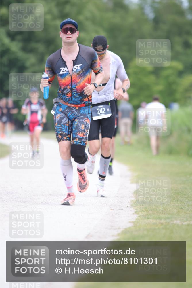 22.06.2025 - Viking Triathlon H.Heesch http://msf.ph/oto/8101301 22.06.2025 13:35:36 Laufen 242, 355 meine-sportfotos.de