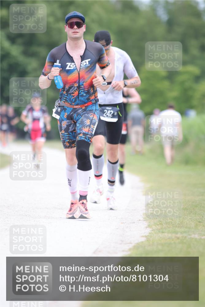 22.06.2025 - Viking Triathlon H.Heesch http://msf.ph/oto/8101304 22.06.2025 13:35:36 Laufen 242, 355 meine-sportfotos.de