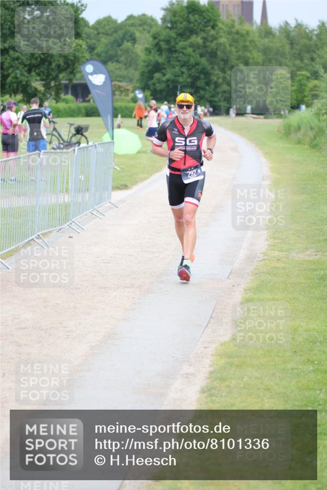 22.06.2025 - Viking Triathlon H.Heesch http://msf.ph/oto/8101336 22.06.2025 16:46:15 Laufen 292 meine-sportfotos.de