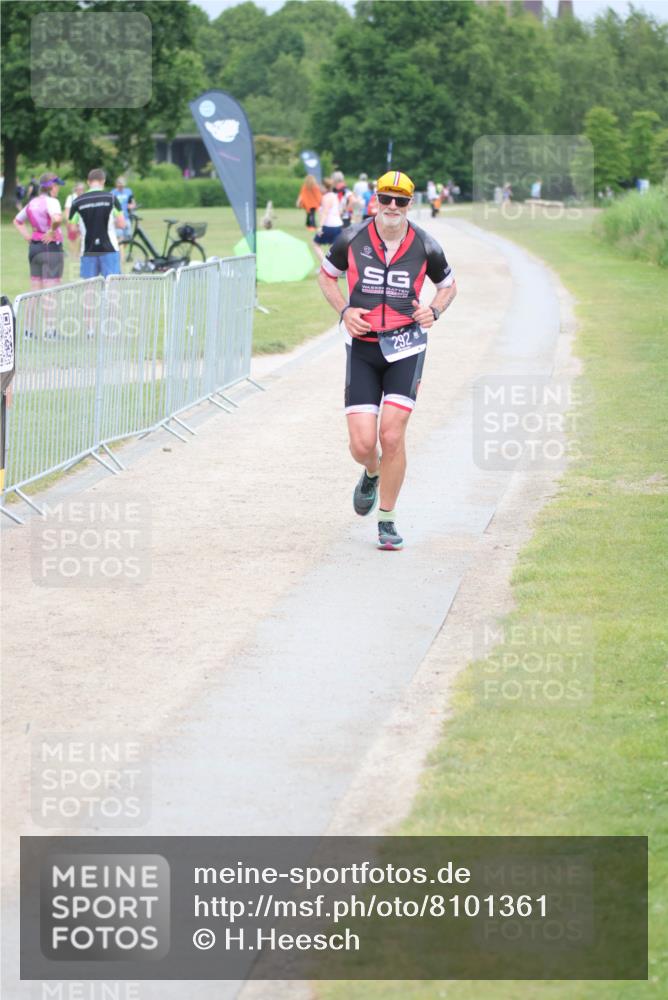 22.06.2025 - Viking Triathlon H.Heesch http://msf.ph/oto/8101361 22.06.2025 16:46:15 Laufen 292 meine-sportfotos.de