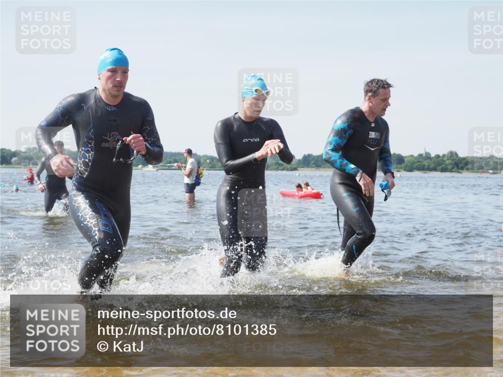 22.06.2025 - Viking Triathlon KatJ http://msf.ph/oto/8101385 22.06.2025 10:33:38 Schwimmen 5, 38, 149, 255, 304, 348, 382, 457, 522, 524 meine-sportfotos.de