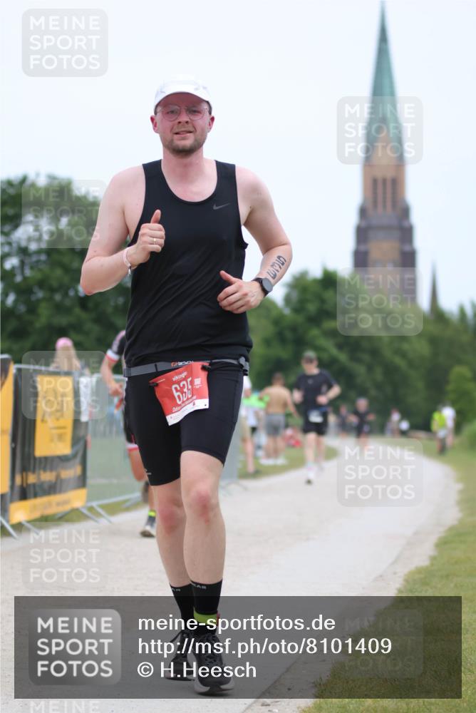 22.06.2025 - Viking Triathlon H.Heesch http://msf.ph/oto/8101409 22.06.2025 13:35:47 Laufen 479, 635, 639 meine-sportfotos.de