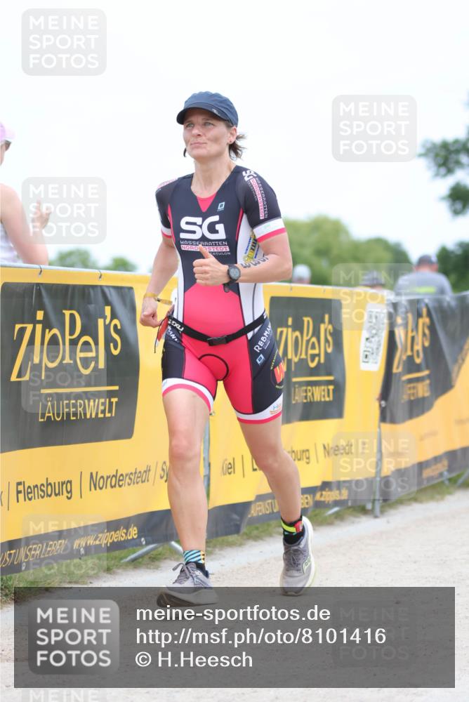 22.06.2025 - Viking Triathlon H.Heesch http://msf.ph/oto/8101416 22.06.2025 13:35:49 Laufen 479, 635, 639 meine-sportfotos.de