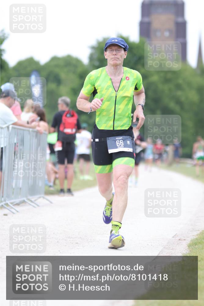 22.06.2025 - Viking Triathlon H.Heesch http://msf.ph/oto/8101418 22.06.2025 15:44:25 Laufen 66, 84, 276 meine-sportfotos.de