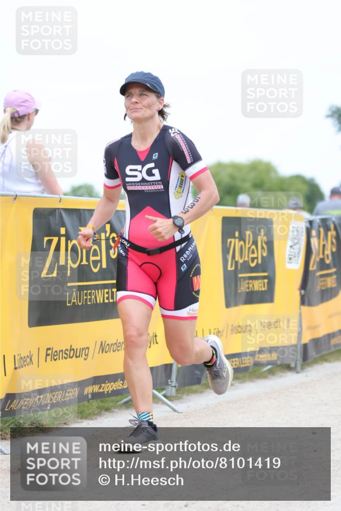 22.06.2025 - Viking Triathlon H.Heesch http://msf.ph/oto/8101419 22.06.2025 13:35:49 Laufen 479, 635, 639 meine-sportfotos.de