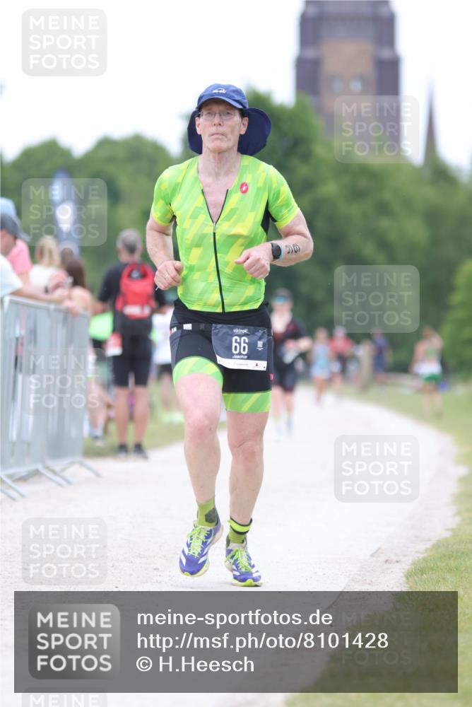 22.06.2025 - Viking Triathlon H.Heesch http://msf.ph/oto/8101428 22.06.2025 15:44:26 Laufen 66, 84, 276 meine-sportfotos.de
