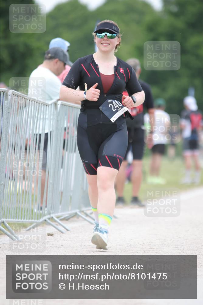 22.06.2025 - Viking Triathlon H.Heesch http://msf.ph/oto/8101475 22.06.2025 15:44:36 Laufen 240 meine-sportfotos.de