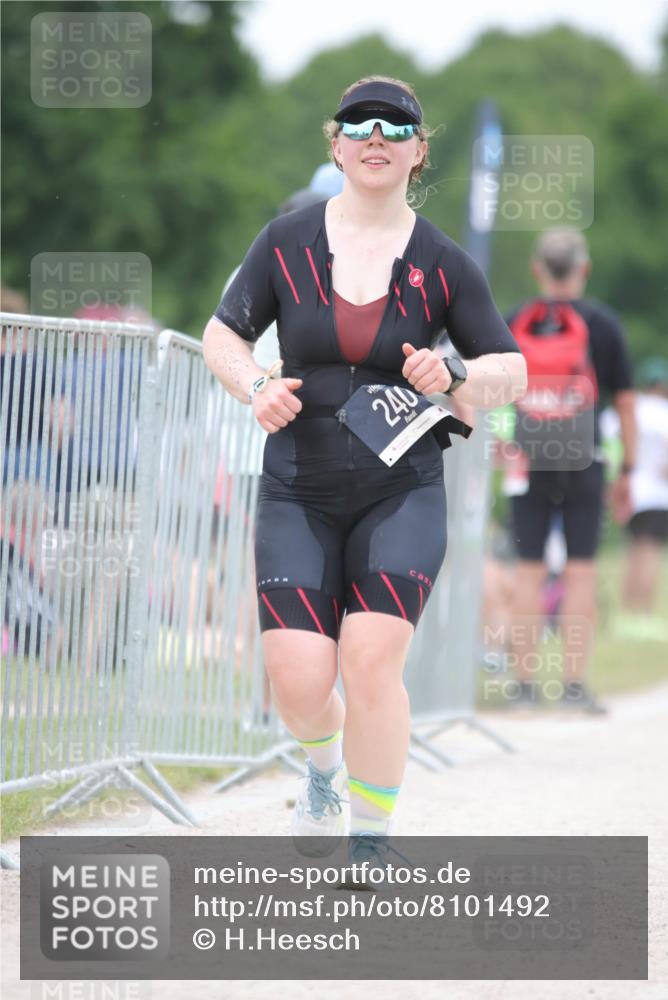 22.06.2025 - Viking Triathlon H.Heesch http://msf.ph/oto/8101492 22.06.2025 15:44:37 Laufen 240 meine-sportfotos.de