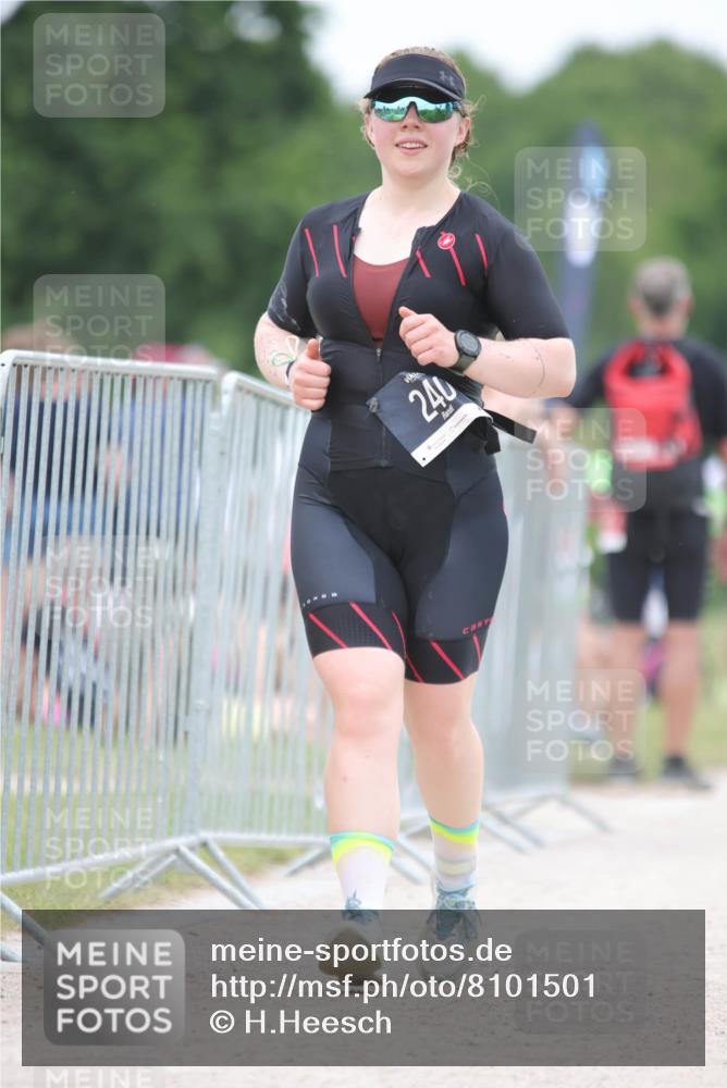 22.06.2025 - Viking Triathlon H.Heesch http://msf.ph/oto/8101501 22.06.2025 15:44:37 Laufen 240 meine-sportfotos.de