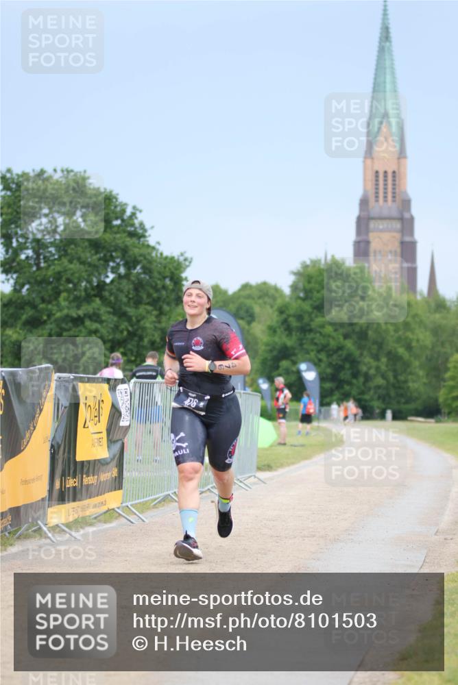 22.06.2025 - Viking Triathlon H.Heesch http://msf.ph/oto/8101503 22.06.2025 16:47:37 Laufen 476 meine-sportfotos.de