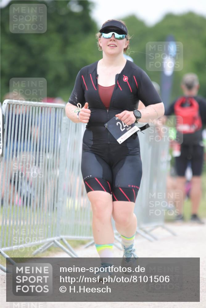 22.06.2025 - Viking Triathlon H.Heesch http://msf.ph/oto/8101506 22.06.2025 15:44:37 Laufen 240 meine-sportfotos.de