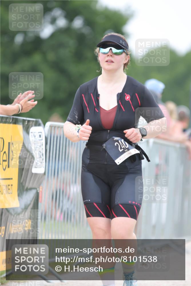 22.06.2025 - Viking Triathlon H.Heesch http://msf.ph/oto/8101538 22.06.2025 15:44:38 Laufen 240 meine-sportfotos.de