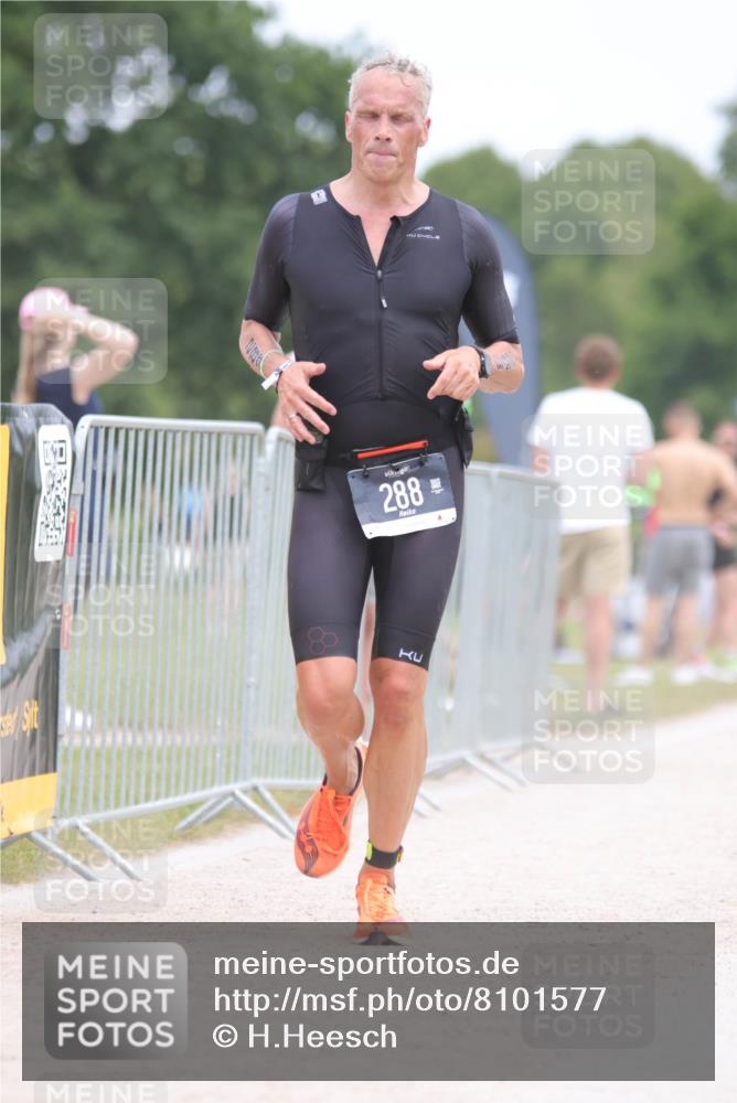22.06.2025 - Viking Triathlon H.Heesch http://msf.ph/oto/8101577 22.06.2025 13:36:07 Laufen 87, 288, 641 meine-sportfotos.de