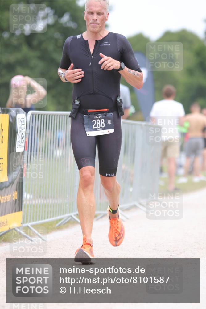 22.06.2025 - Viking Triathlon H.Heesch http://msf.ph/oto/8101587 22.06.2025 13:36:07 Laufen 87, 288, 641 meine-sportfotos.de