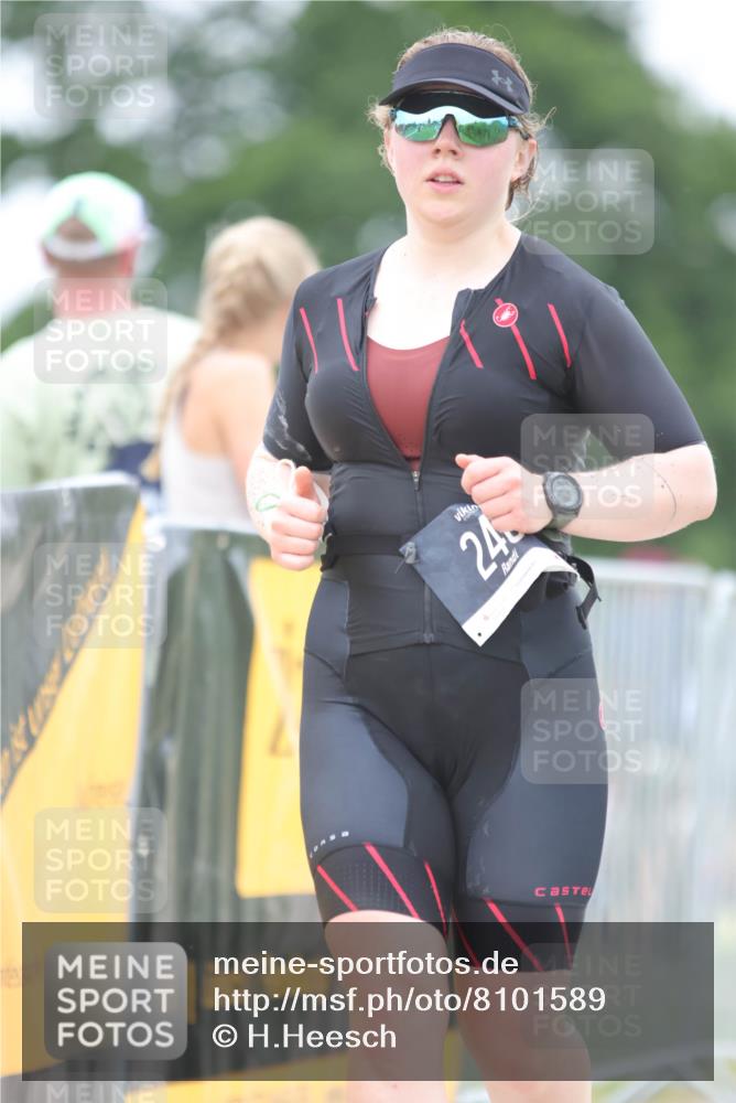 22.06.2025 - Viking Triathlon H.Heesch http://msf.ph/oto/8101589 22.06.2025 15:44:39 Laufen 240 meine-sportfotos.de