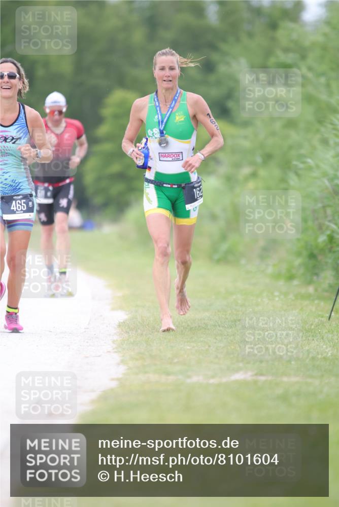 22.06.2025 - Viking Triathlon H.Heesch http://msf.ph/oto/8101604 22.06.2025 15:44:44 Laufen 240, 465 meine-sportfotos.de