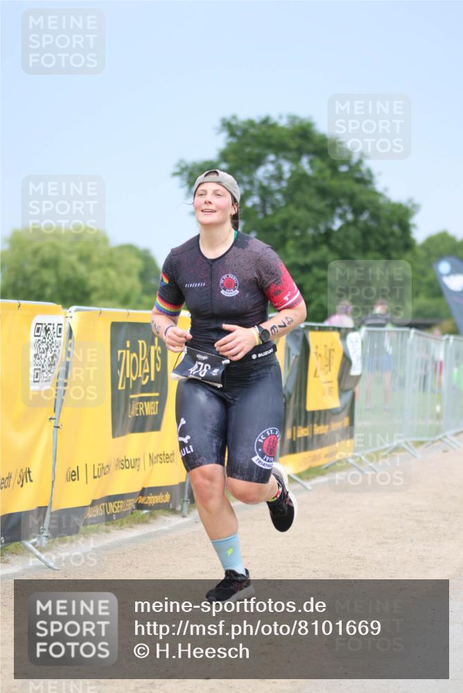 22.06.2025 - Viking Triathlon H.Heesch http://msf.ph/oto/8101669 22.06.2025 16:47:39 Laufen 476 meine-sportfotos.de