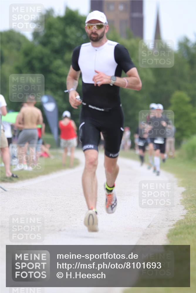 22.06.2025 - Viking Triathlon H.Heesch http://msf.ph/oto/8101693 22.06.2025 13:36:18 Laufen 7, 408 meine-sportfotos.de