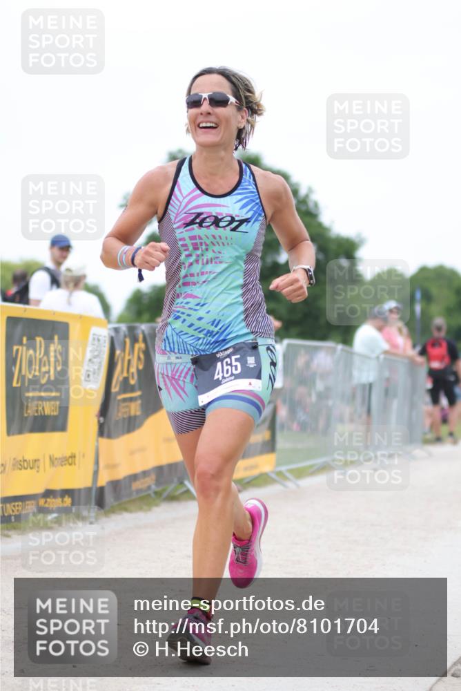22.06.2025 - Viking Triathlon H.Heesch http://msf.ph/oto/8101704 22.06.2025 15:44:50 Laufen 465, 511 meine-sportfotos.de