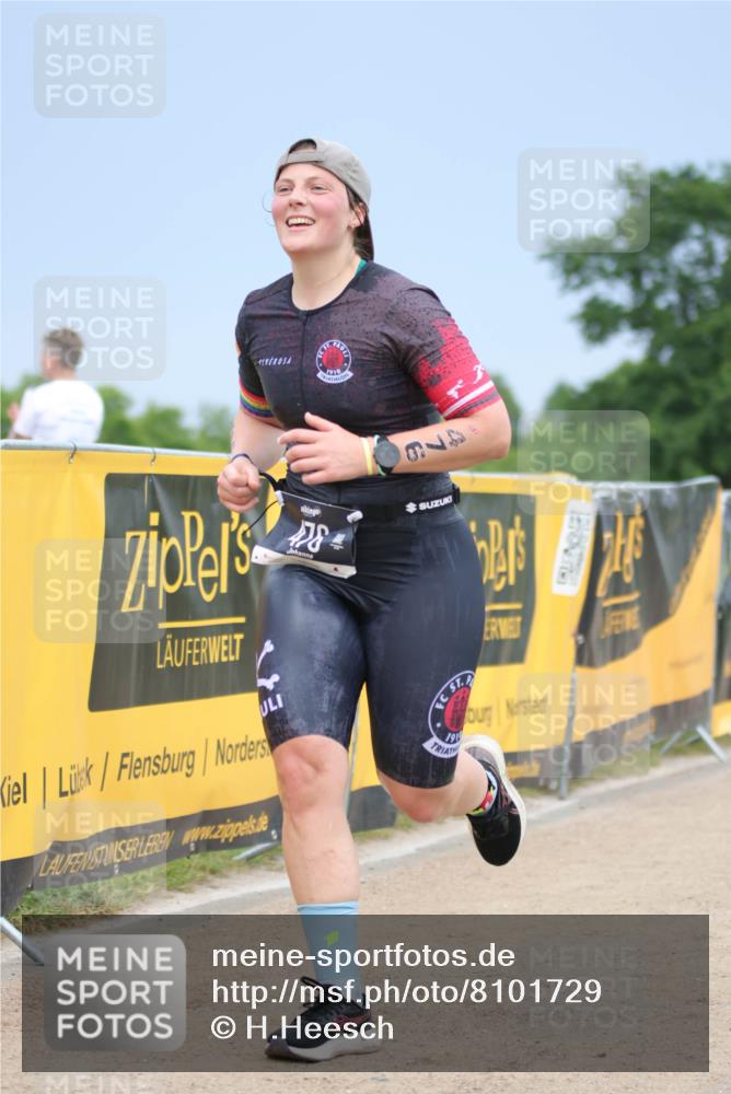 22.06.2025 - Viking Triathlon H.Heesch http://msf.ph/oto/8101729 22.06.2025 16:47:39 Laufen 476 meine-sportfotos.de