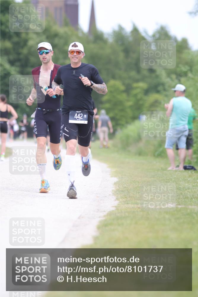 22.06.2025 - Viking Triathlon H.Heesch http://msf.ph/oto/8101737 22.06.2025 13:36:26 Laufen 442, 527 meine-sportfotos.de