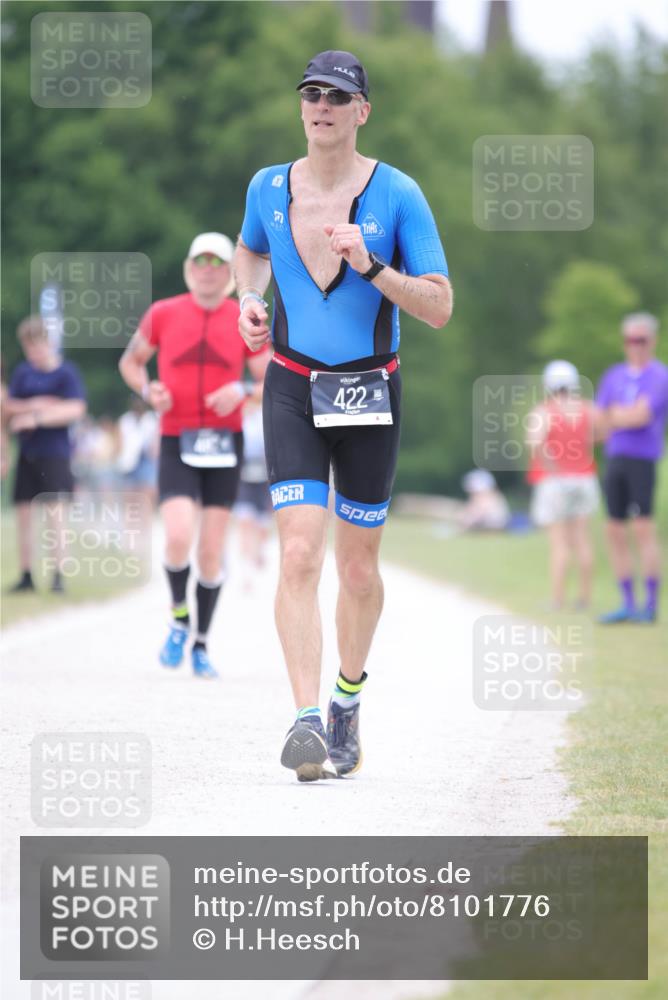 22.06.2025 - Viking Triathlon H.Heesch http://msf.ph/oto/8101776 22.06.2025 15:45:14 Laufen 422 meine-sportfotos.de