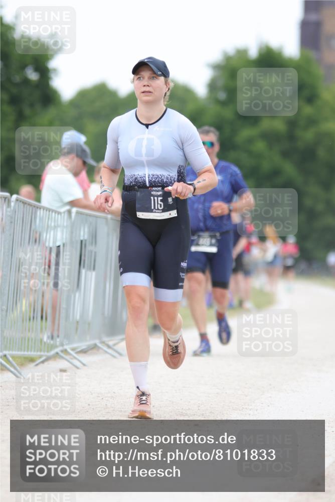 22.06.2025 - Viking Triathlon H.Heesch http://msf.ph/oto/8101833 22.06.2025 15:45:31 Laufen 115, 449 meine-sportfotos.de