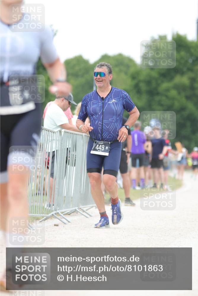 22.06.2025 - Viking Triathlon H.Heesch http://msf.ph/oto/8101863 22.06.2025 15:45:32 Laufen 115, 449 meine-sportfotos.de