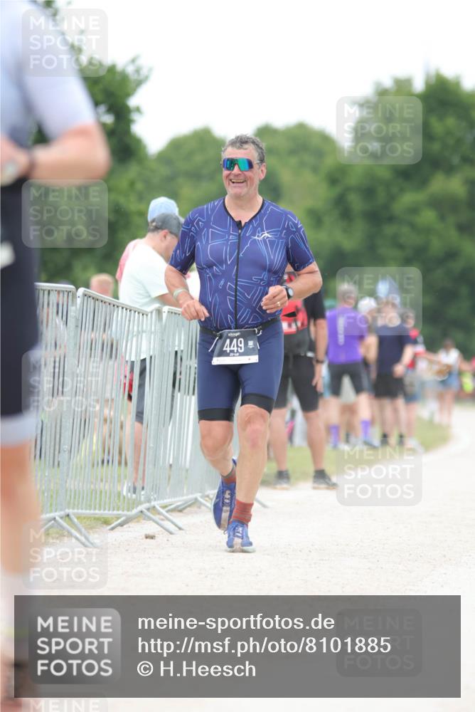 22.06.2025 - Viking Triathlon H.Heesch http://msf.ph/oto/8101885 22.06.2025 15:45:33 Laufen 115, 449 meine-sportfotos.de
