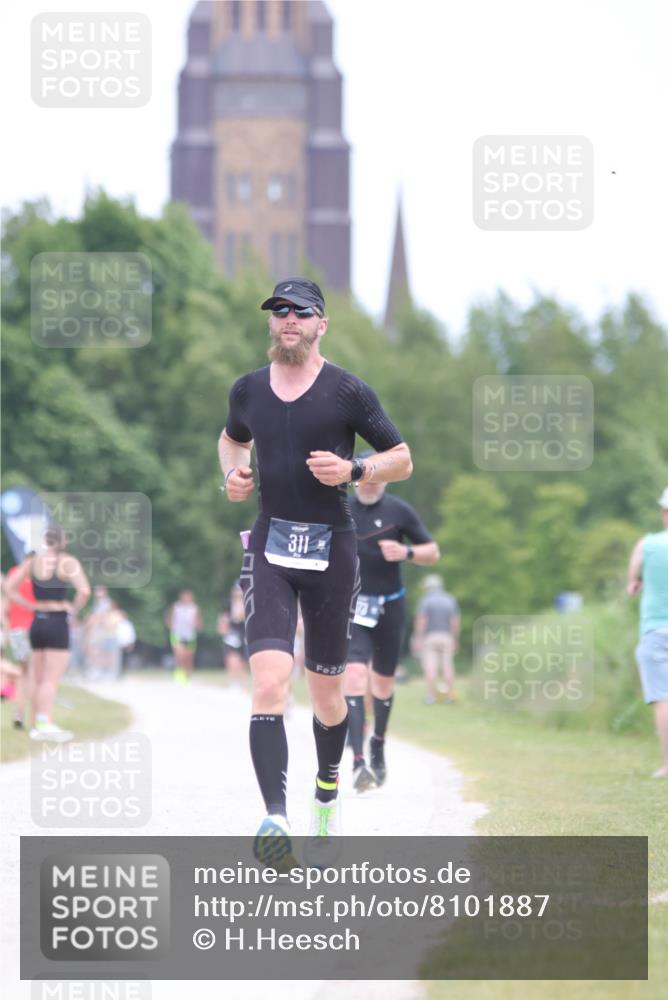 22.06.2025 - Viking Triathlon H.Heesch http://msf.ph/oto/8101887 22.06.2025 13:36:32 Laufen 311, 442, 527 meine-sportfotos.de