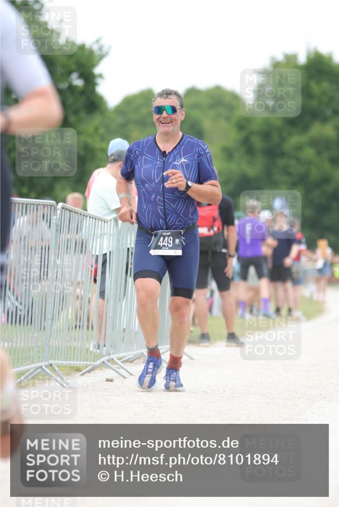 22.06.2025 - Viking Triathlon H.Heesch http://msf.ph/oto/8101894 22.06.2025 15:45:33 Laufen 115, 449 meine-sportfotos.de