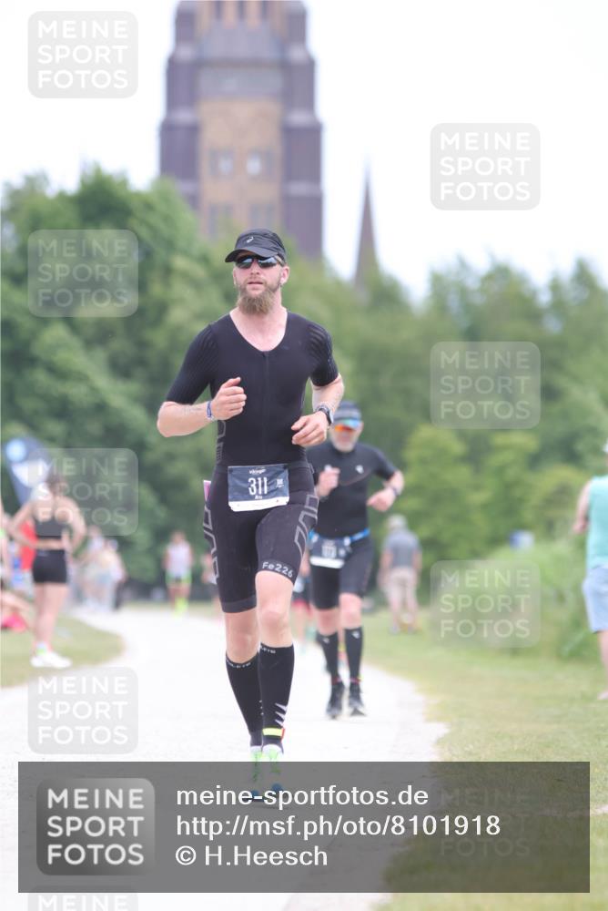 22.06.2025 - Viking Triathlon H.Heesch http://msf.ph/oto/8101918 22.06.2025 13:36:32 Laufen 311, 442, 527 meine-sportfotos.de