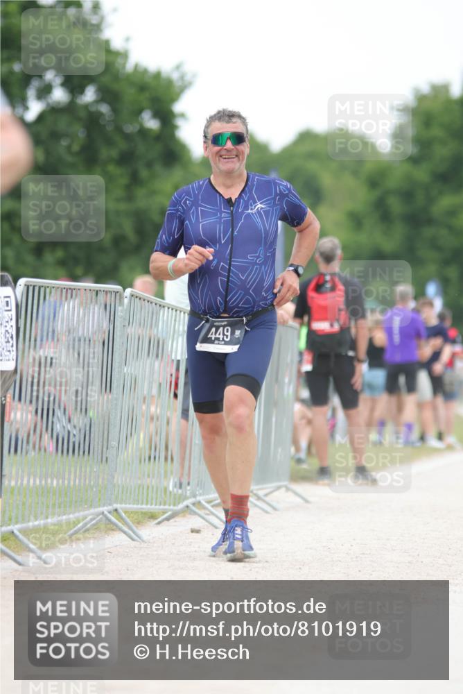 22.06.2025 - Viking Triathlon H.Heesch http://msf.ph/oto/8101919 22.06.2025 15:45:33 Laufen 115, 449 meine-sportfotos.de