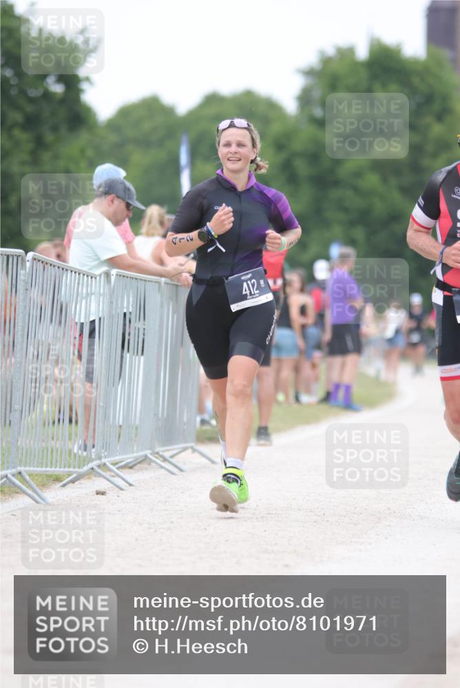 22.06.2025 - Viking Triathlon H.Heesch http://msf.ph/oto/8101971 22.06.2025 15:45:47 Laufen 292, 412 meine-sportfotos.de