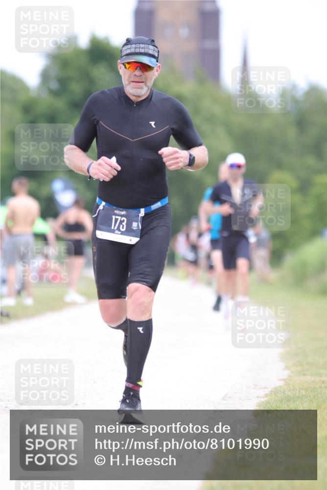 22.06.2025 - Viking Triathlon H.Heesch http://msf.ph/oto/8101990 22.06.2025 13:36:38 Laufen 125, 128, 173, 311 meine-sportfotos.de