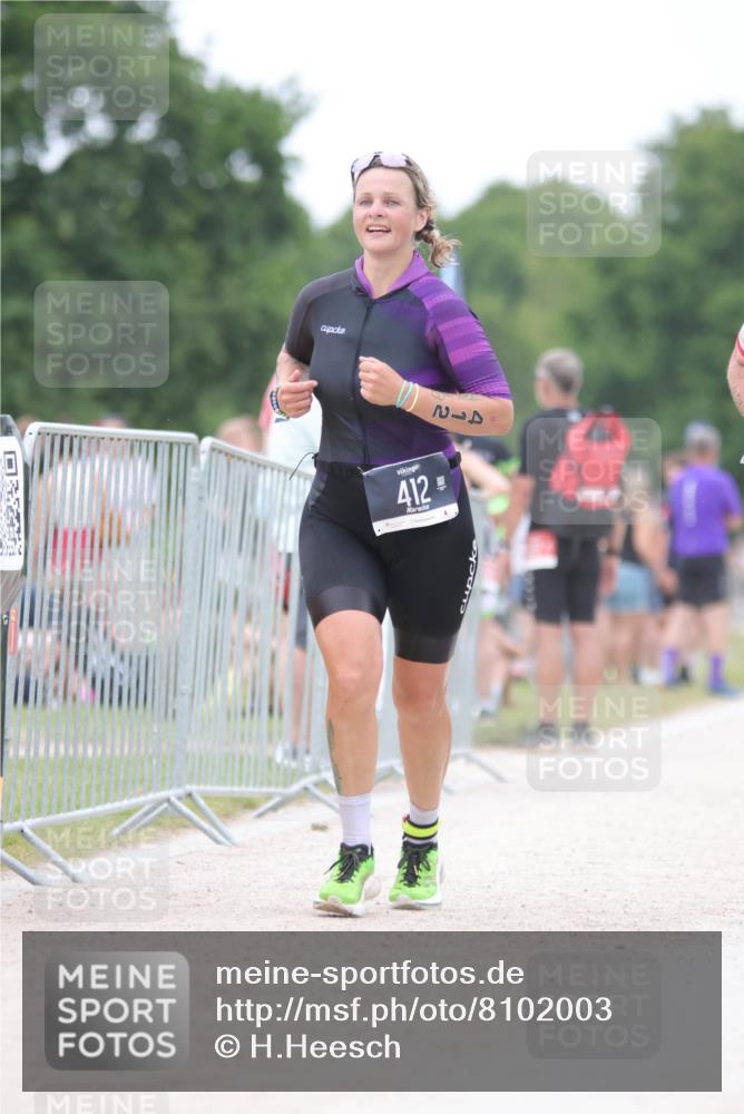 22.06.2025 - Viking Triathlon H.Heesch http://msf.ph/oto/8102003 22.06.2025 15:45:48 Laufen 292, 412 meine-sportfotos.de