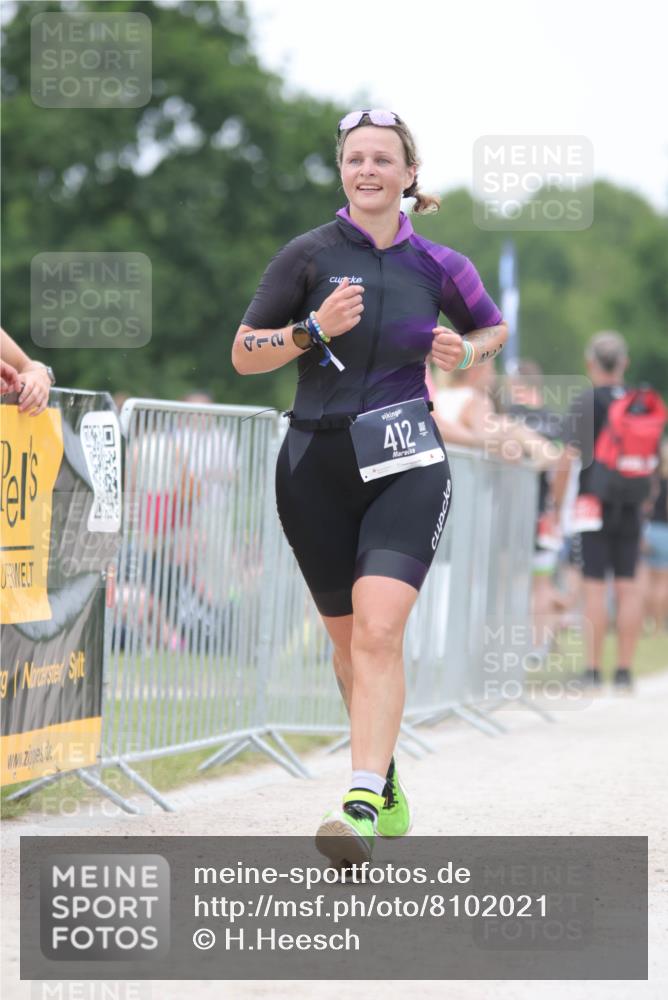 22.06.2025 - Viking Triathlon H.Heesch http://msf.ph/oto/8102021 22.06.2025 15:45:48 Laufen 292, 412 meine-sportfotos.de