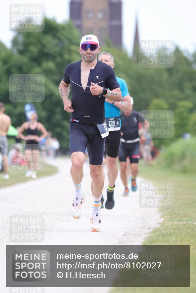 22.06.2025 - Viking Triathlon H.Heesch http://msf.ph/oto/8102027 22.06.2025 13:36:42 Laufen 125, 128, 173 meine-sportfotos.de