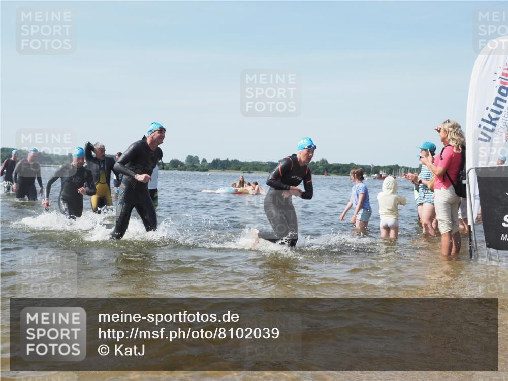 22.06.2025 - Viking Triathlon KatJ http://msf.ph/oto/8102039 22.06.2025 10:34:03 Schwimmen 46, 70, 75, 184, 297, 349, 429, 478, 532, 540, 618, 635 meine-sportfotos.de