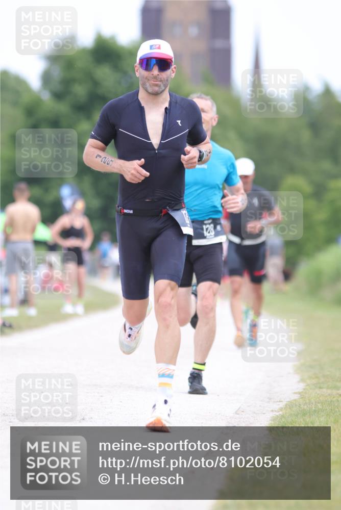 22.06.2025 - Viking Triathlon H.Heesch http://msf.ph/oto/8102054 22.06.2025 13:36:43 Laufen 125, 128, 173, 283 meine-sportfotos.de