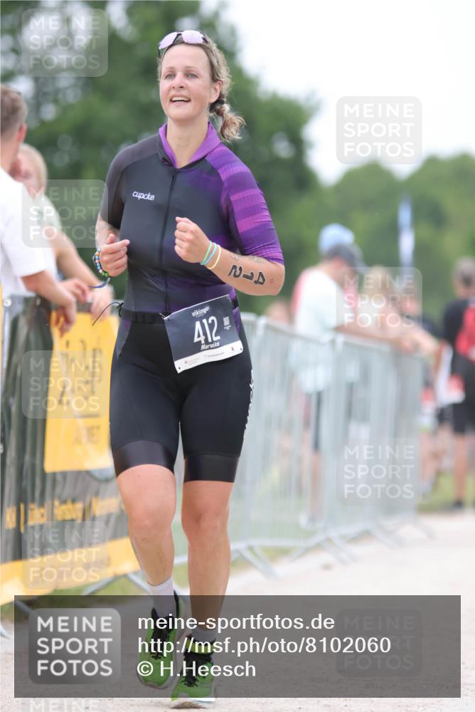22.06.2025 - Viking Triathlon H.Heesch http://msf.ph/oto/8102060 22.06.2025 15:45:49 Laufen 292, 412 meine-sportfotos.de