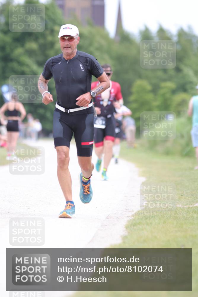 22.06.2025 - Viking Triathlon H.Heesch http://msf.ph/oto/8102074 22.06.2025 13:36:47 Laufen 125, 128, 283, 429 meine-sportfotos.de