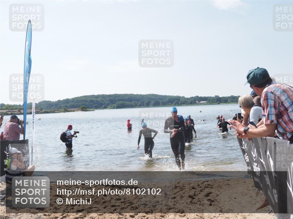 22.06.2025 - Viking Triathlon MichiJ http://msf.ph/oto/8102102 22.06.2025 10:45:54 Schwimmen 95, 217, 342, 360, 372, 425, 468, 615, 621, 633 meine-sportfotos.de