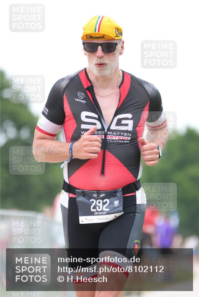 22.06.2025 - Viking Triathlon H.Heesch http://msf.ph/oto/8102112 22.06.2025 15:45:51 Laufen 292, 412 meine-sportfotos.de