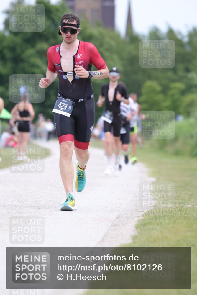 22.06.2025 - Viking Triathlon H.Heesch http://msf.ph/oto/8102126 22.06.2025 13:36:51 Laufen 193, 283, 429 meine-sportfotos.de