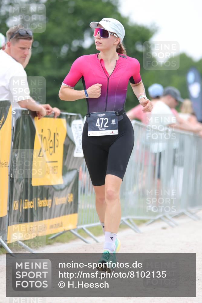 22.06.2025 - Viking Triathlon H.Heesch http://msf.ph/oto/8102135 22.06.2025 15:46:05 Laufen 472 meine-sportfotos.de