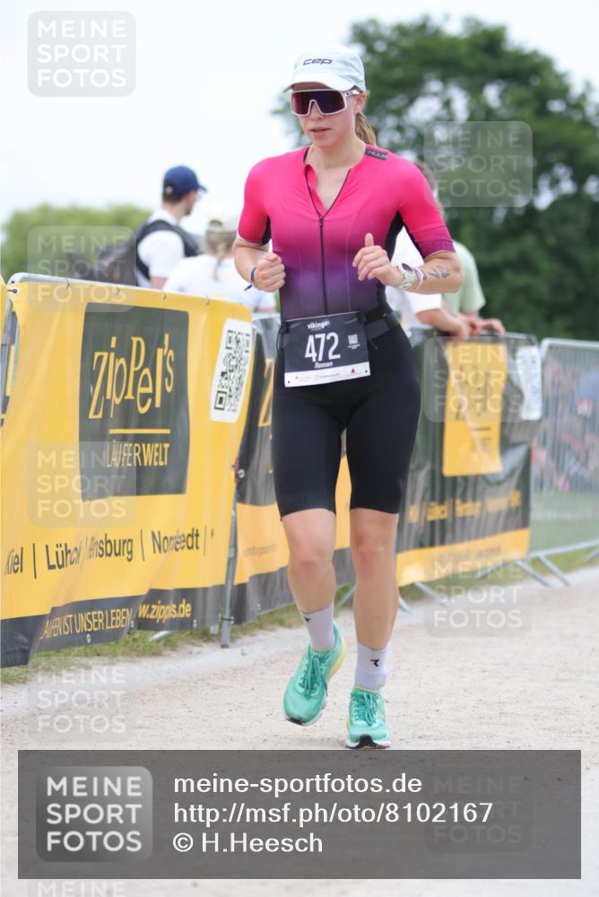 22.06.2025 - Viking Triathlon H.Heesch http://msf.ph/oto/8102167 22.06.2025 15:46:07 Laufen 472 meine-sportfotos.de
